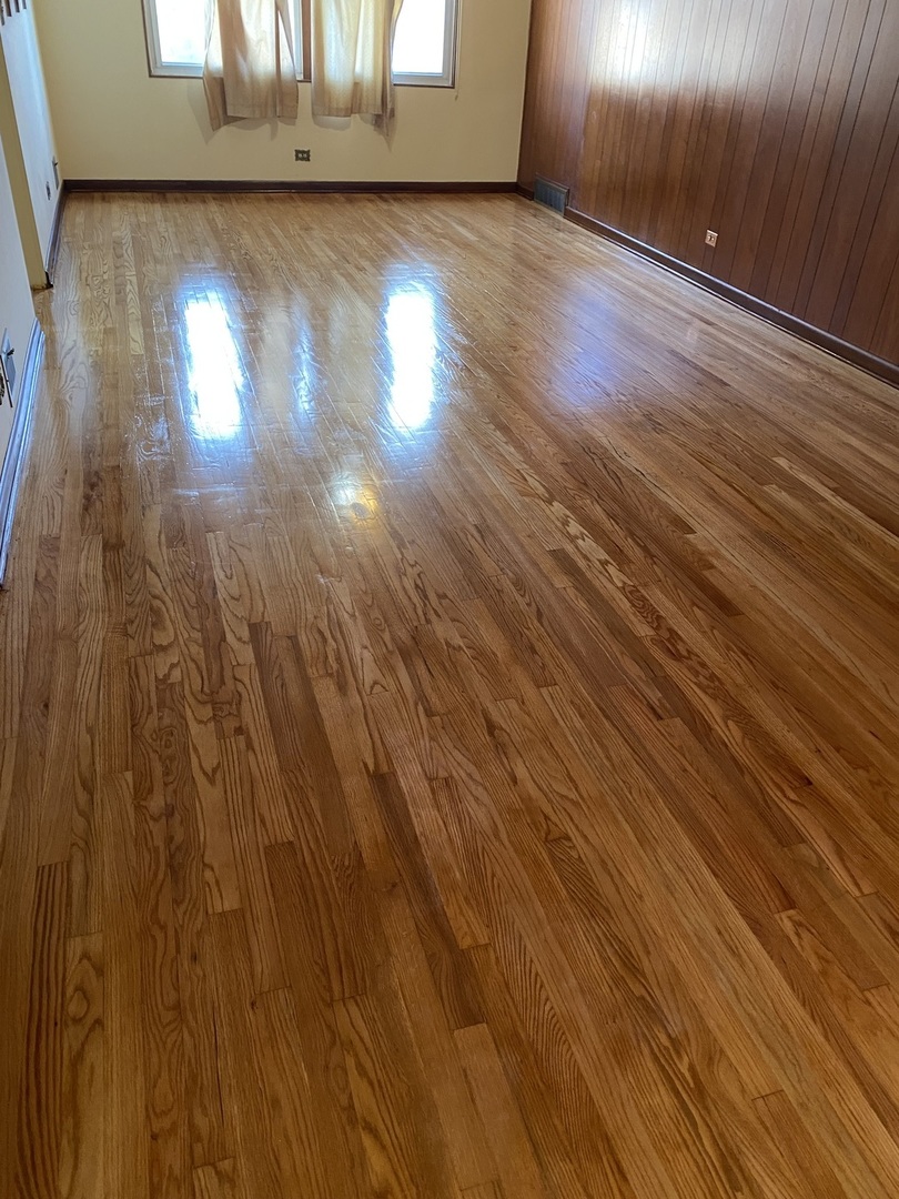 6459 N Winchester Avenue