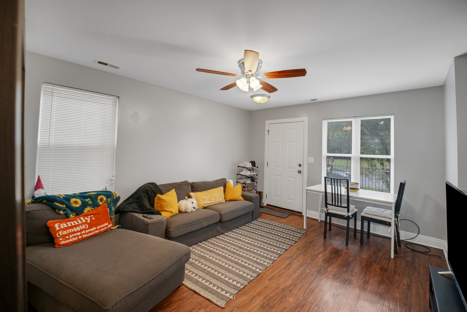 3422 W 13th Place