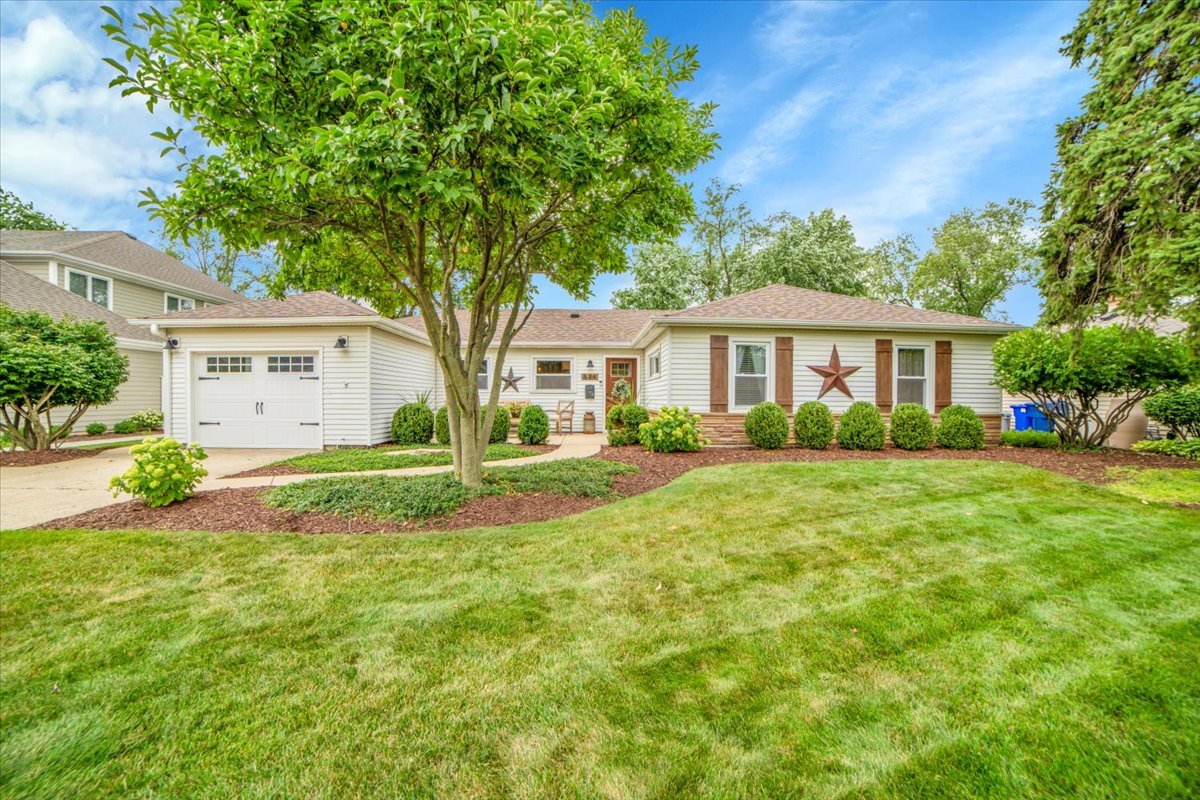 514 Turf Lane