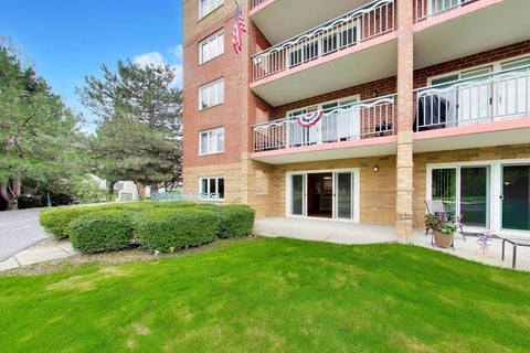 Tiny photo for 710 Creekside Drive #101, Mount Prospect, IL 60056 (MLS # 12725510)