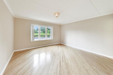Tiny photo for 710 Creekside Drive #101, Mount Prospect, IL 60056 (MLS # 12725510)