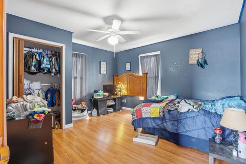 Tiny photo for 314 WASHINGTON Street, Davenport, IA 52802 (MLS # 12575031)