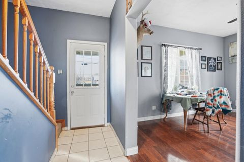 Tiny photo for 314 WASHINGTON Street, Davenport, IA 52802 (MLS # 12575031)