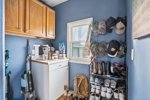 Tiny photo for 314 WASHINGTON Street, Davenport, IA 52802 (MLS # 12575031)