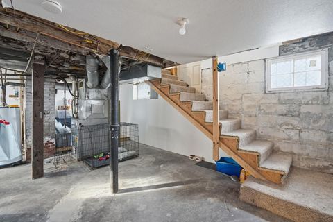 Tiny photo for 314 WASHINGTON Street, Davenport, IA 52802 (MLS # 12575031)