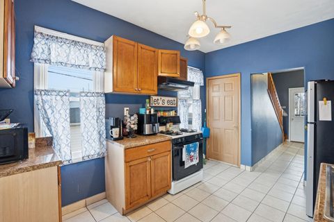 Tiny photo for 314 WASHINGTON Street, Davenport, IA 52802 (MLS # 12575031)