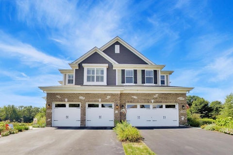 Photo of 27W187 Breme Drive, Warrenville, IL 60555 (MLS # 12746143)