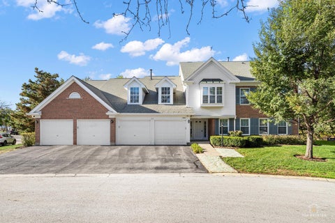 Photo of 816 Butternut Lane #A, Mount Prospect, IL 60056 (MLS # 12783044)