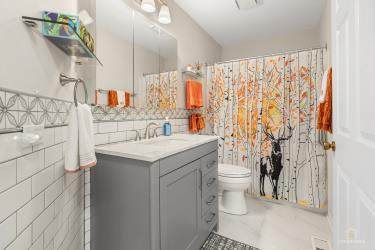 Tiny photo for 816 Butternut Lane #A, Mount Prospect, IL 60056 (MLS # 12783044)