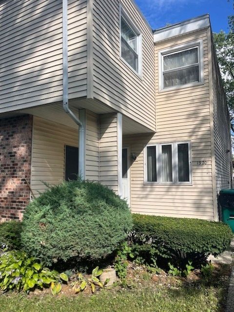 Photo of 1920 Moore Avenue, Joliet, IL 60433 (MLS # 12478731)