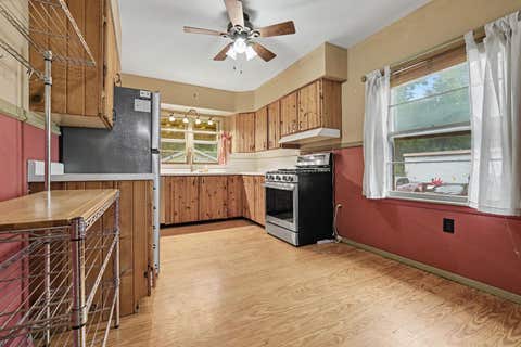 Tiny photo for 1508 N Linden Street, Bloomington, IL 61701 (MLS # 12739718)