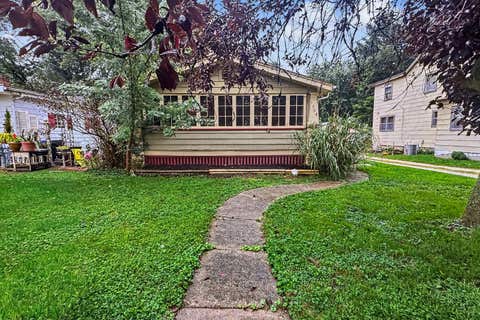 Tiny photo for 1508 N Linden Street, Bloomington, IL 61701 (MLS # 12739718)