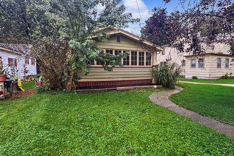 Tiny photo for 1508 N Linden Street, Bloomington, IL 61701 (MLS # 12739718)