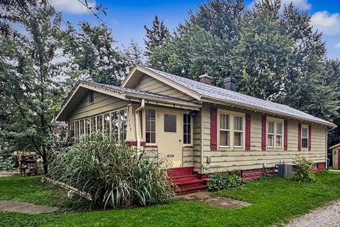 Photo of 1508 N Linden Street, Bloomington, IL 61701 (MLS # 12739718)