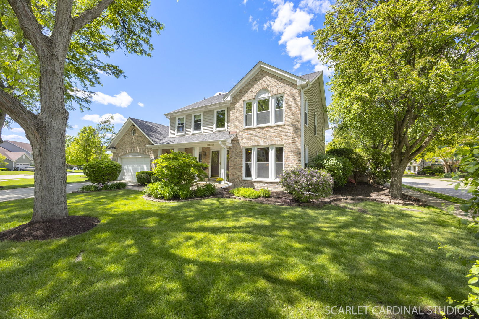 26W568 Lindsey Avenue
