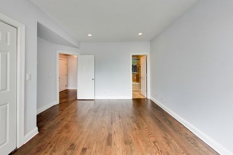 Tiny photo for 5302 N Kedzie Avenue #1, Chicago, IL 60625 (MLS # 12672818)