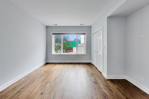 Tiny photo for 5302 N Kedzie Avenue #1, Chicago, IL 60625 (MLS # 12672818)
