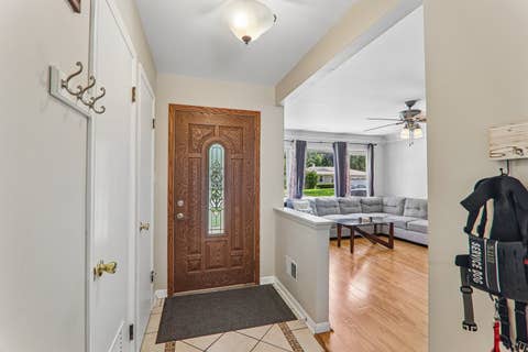 Tiny photo for 1212 Carswell Avenue, Elk Grove Village, IL 60007 (MLS # 12723127)