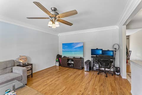 Tiny photo for 1212 Carswell Avenue, Elk Grove Village, IL 60007 (MLS # 12723127)