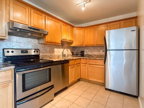 Tiny photo for 655 W IRVING PARK Road #4811, Chicago, IL 60613 (MLS # 12436314)