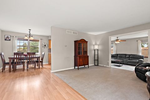 Tiny photo for New Lenox, IL 60451 (MLS # 12615680)