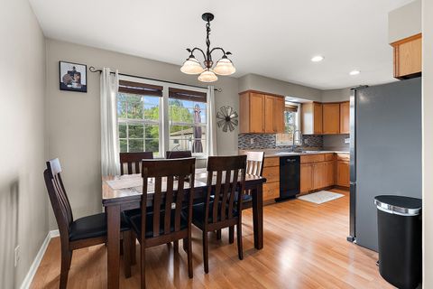 Tiny photo for New Lenox, IL 60451 (MLS # 12615680)