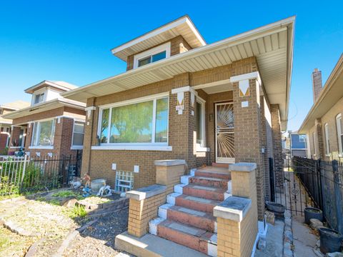 Tiny photo for 1413 N Long Avenue, Chicago, IL 60651 (MLS # 12559311)