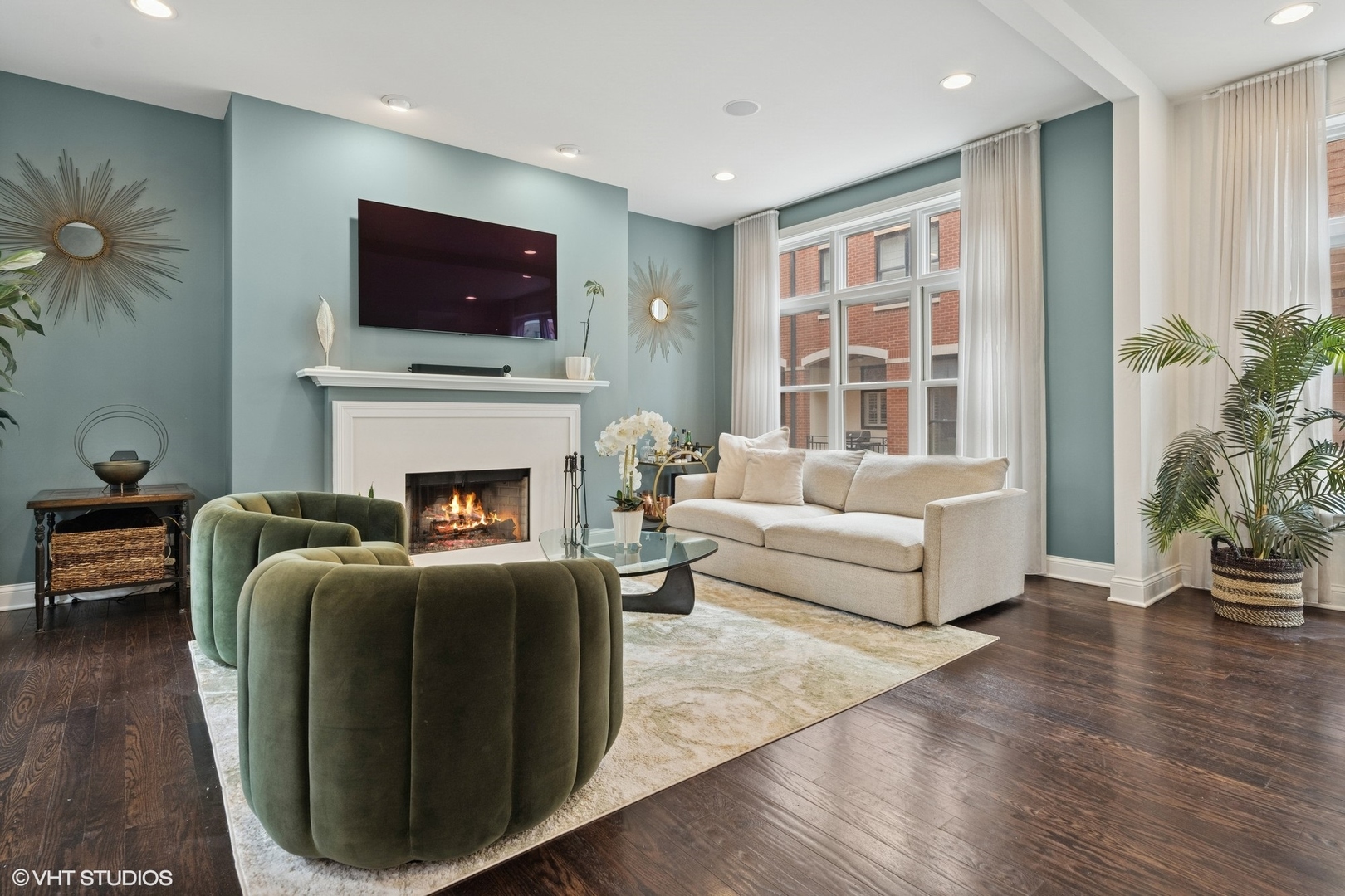 2324 W WABANSIA Avenue 5