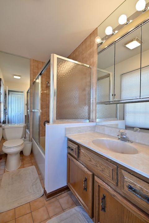 Tiny photo for 575 Montego Drive, Elk Grove Village, IL 60007 (MLS # 12593482)