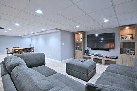 Tiny photo for 575 Montego Drive, Elk Grove Village, IL 60007 (MLS # 12593482)