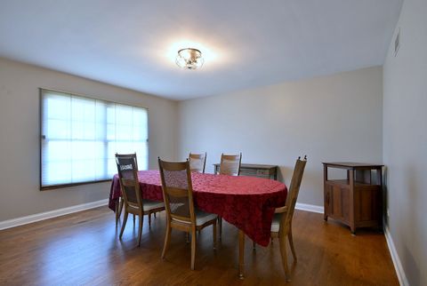 Tiny photo for 575 Montego Drive, Elk Grove Village, IL 60007 (MLS # 12593482)