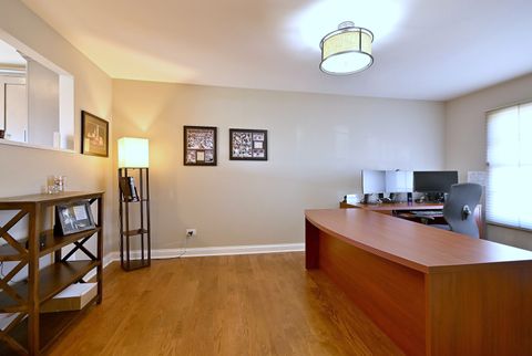 Tiny photo for 575 Montego Drive, Elk Grove Village, IL 60007 (MLS # 12593482)