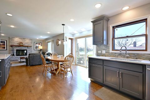 Tiny photo for 575 Montego Drive, Elk Grove Village, IL 60007 (MLS # 12593482)