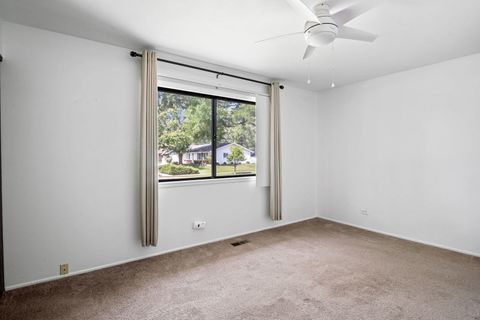 Tiny photo for 988 Chelsea Lane, Schaumburg, IL 60193 (MLS # 12468606)