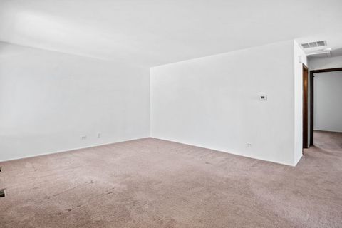 Tiny photo for 988 Chelsea Lane, Schaumburg, IL 60193 (MLS # 12468606)