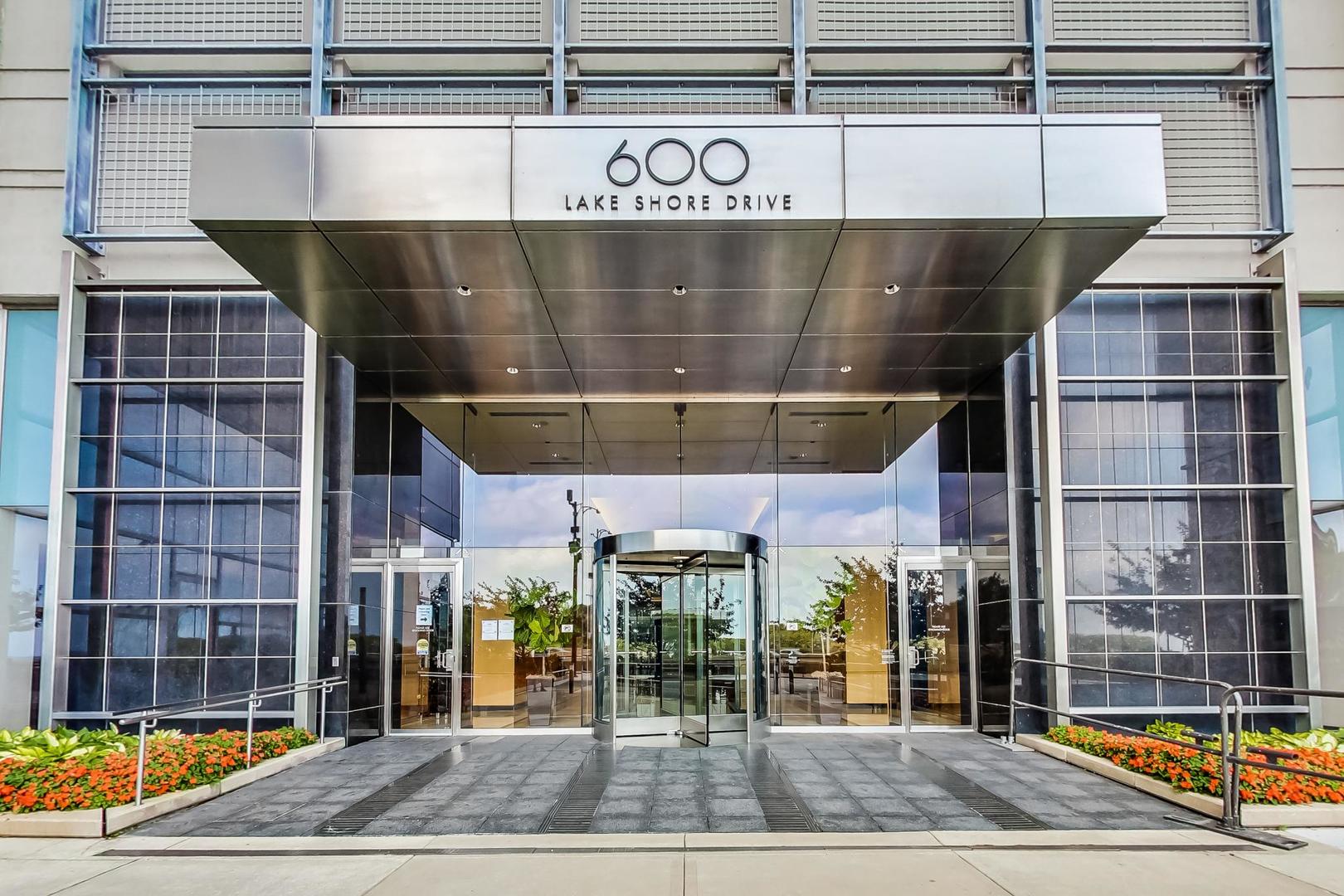 600 N LAKE SHORE Drive 3602
