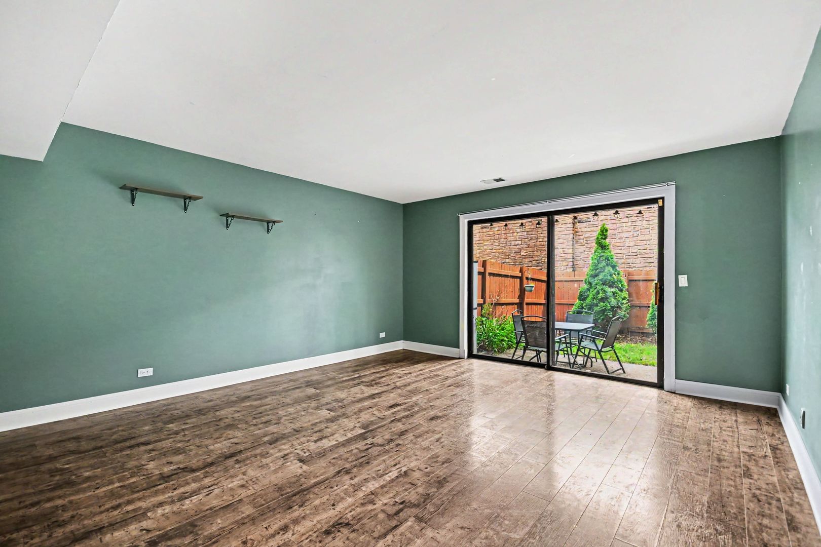 1918 Heatherway Lane 39