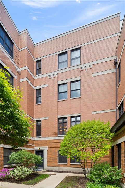 Photo of 3842 N SOUTHPORT Avenue #I, Chicago, IL 60611 (MLS # 12635920)