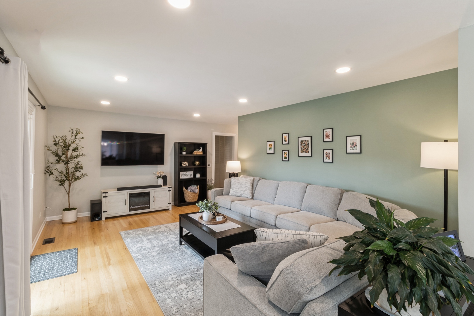 639 N Stephen Drive