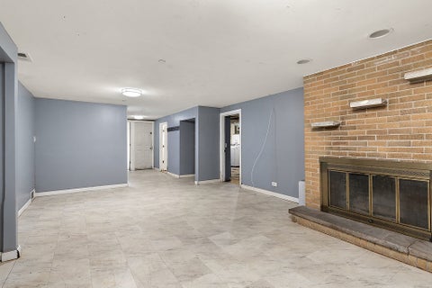 Tiny photo for 6756 N Keating Avenue, Lincolnwood, IL 60712 (MLS # 12764035)