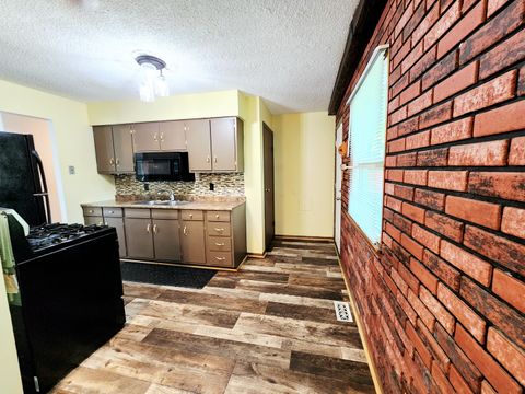 Tiny photo for 22526 Jeffrey Avenue, Sauk Village, IL 60411 (MLS # 12534570)