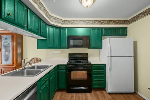 Tiny photo for 80 Commonwealth Court #4, Vernon Hills, IL 60061 (MLS # 12676096)