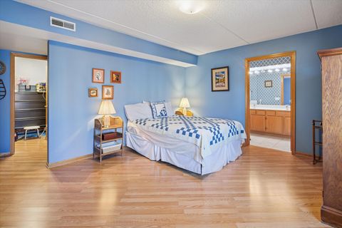 Tiny photo for 5340 N Lowell Avenue #301, Chicago, IL 60630 (MLS # 12535172)