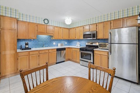 Tiny photo for 5340 N Lowell Avenue #301, Chicago, IL 60630 (MLS # 12535172)