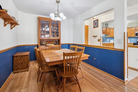 Tiny photo for 5340 N Lowell Avenue #301, Chicago, IL 60630 (MLS # 12535172)