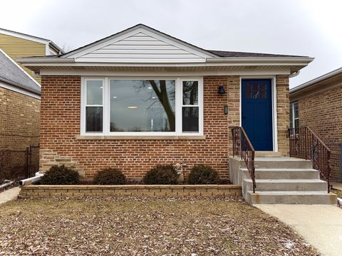 Photo of 4850 W Foster Avenue, Chicago, IL 60630 (MLS # 12543145)