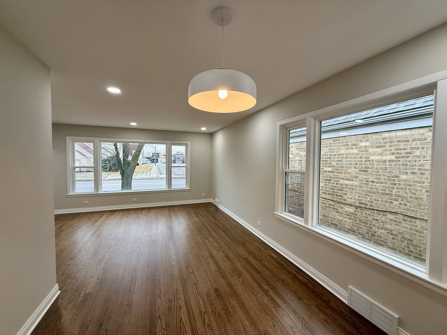 4850 W Foster Avenue