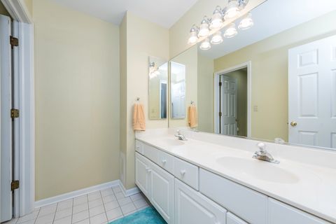 Tiny photo for 1711 Napa Drive, Gurnee, IL 60031 (MLS # 12546024)