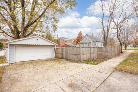 Tiny photo for 9201 S 52nd Avenue, Oak Lawn, IL 60453 (MLS # 12522670)