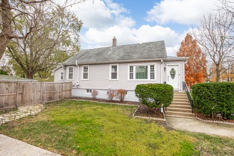 Tiny photo for 9201 S 52nd Avenue, Oak Lawn, IL 60453 (MLS # 12522670)